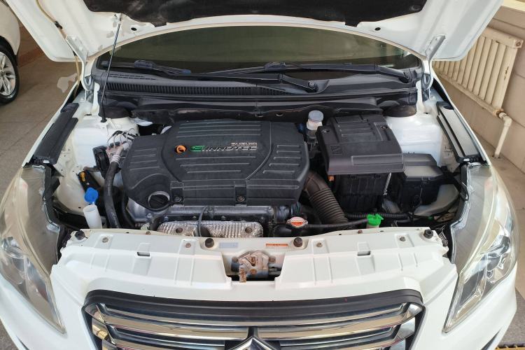 Used Suzuki Alivio 2015 1.6L Manual Comfort Model Engine Bay