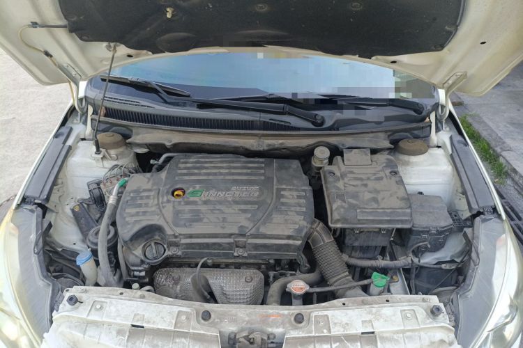Used Suzuki Alivio 2015 1.6L Manual Comfort Model Engine Bay