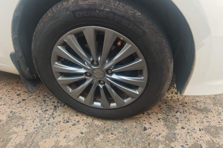 Used Suzuki Alivio 2015 1.6L Manual Comfort Model Exterior 1