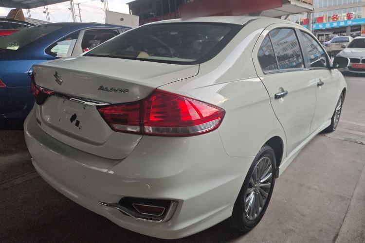 Used Suzuki Alivio 2015 1.6L Automatic Luxury Model Exterior 3