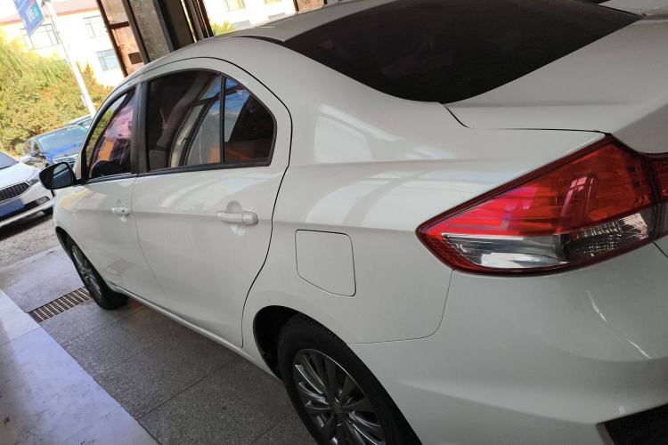 Used Suzuki Alivio 2015 1.6L Manual Comfort Model Exterior 3