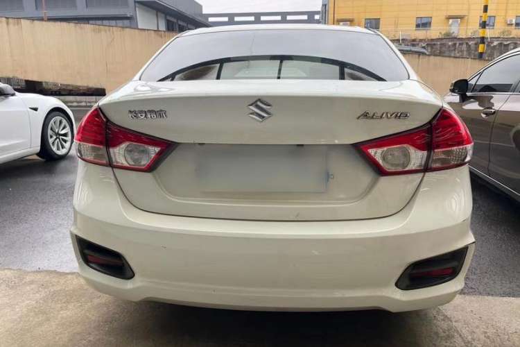 Used Suzuki Alivio 2015 1.6L Manual Comfort Model Exterior 4