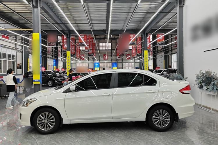 Used Suzuki Alivio 2015 1.6L Automatic Comfort Model Exterior 4