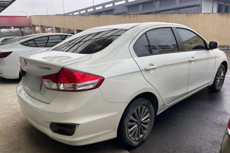 Used Suzuki Alivio 2015 1.6L Manual Comfort Model Exterior 5