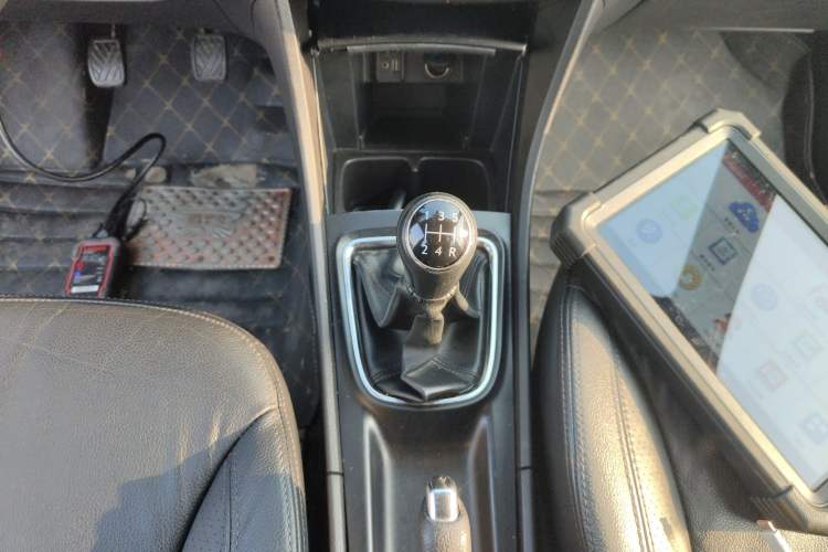 Used Suzuki Alivio 2015 1.6L Manual Enjoyment Model Gear Lever