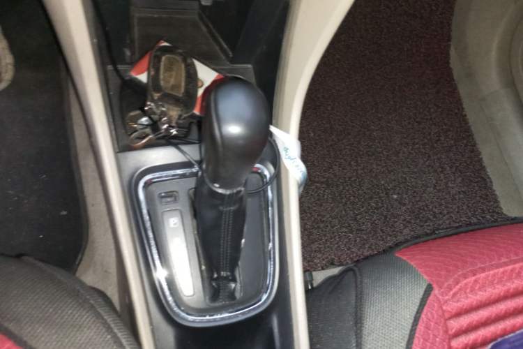 Used Suzuki Alivio 2015 1.6L Automatic Enjoyment Model Gear Lever