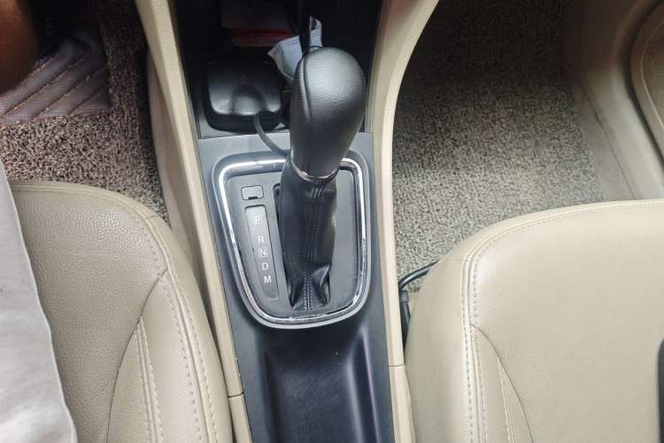 Used Suzuki Alivio 2015 1.6L Automatic Enjoyment Model Gear Lever