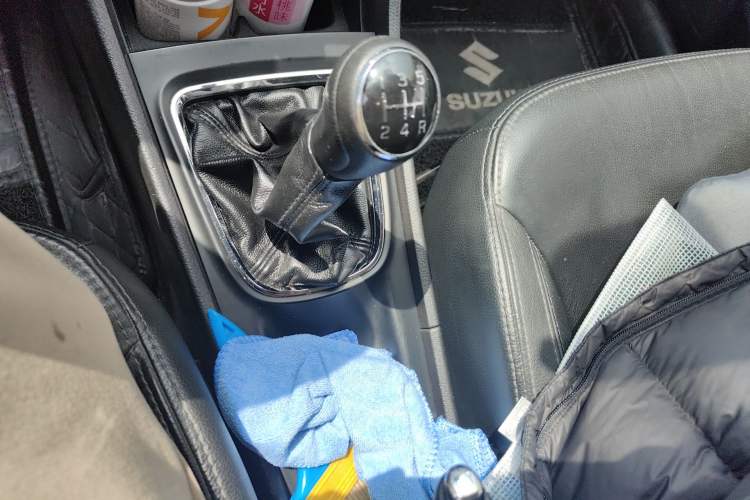 Used Suzuki Alivio 2015 1.6L Manual Enjoyment Model Gear Lever