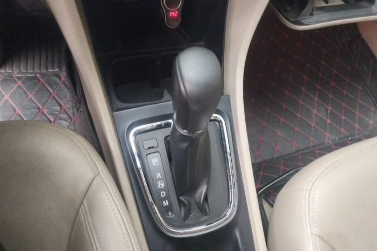 Used Suzuki Alivio 2015 1.6L Automatic Enjoyment Model Gear Lever