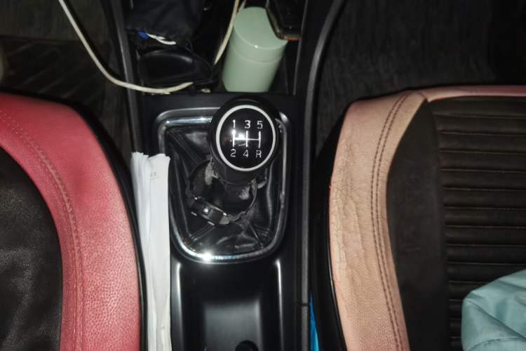 Used Suzuki Alivio 2015 1.6L Manual Comfort Model Gear Lever