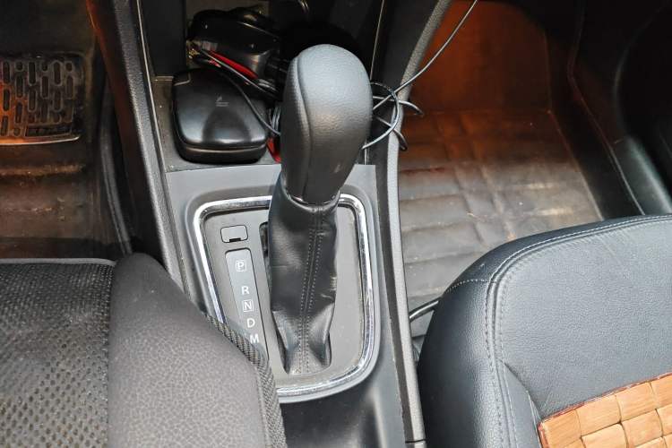 Used Suzuki Alivio 2015 1.6L Automatic Enjoyment Model Gear Lever