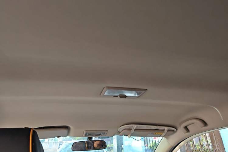 Used Suzuki Alivio 2015 1.6L Manual Comfort Model Headliner