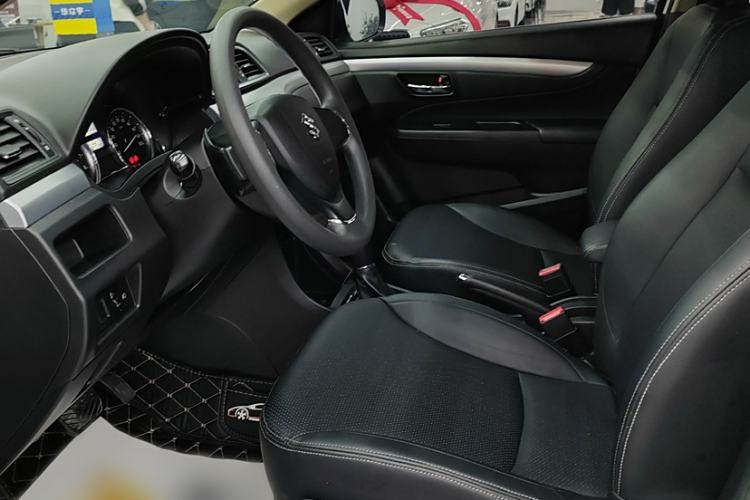 Used Suzuki Alivio 2015 1.6L Automatic Comfort Model Interior 4