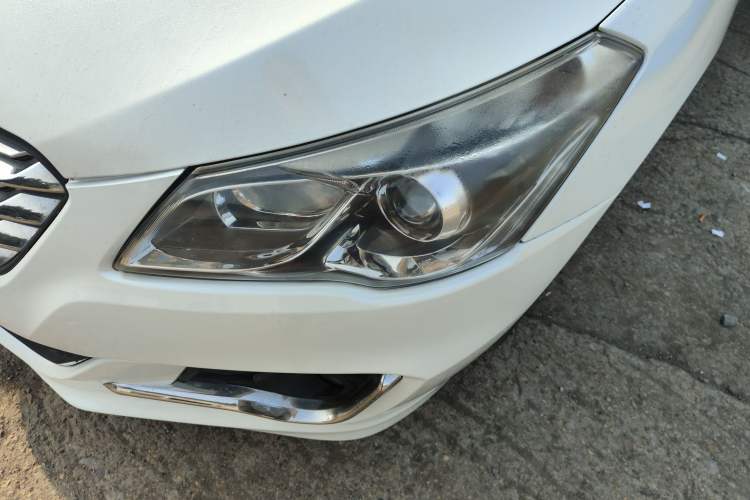 Used Suzuki Alivio 2015 1.6L Manual Enjoyment Model Left Front Headlight