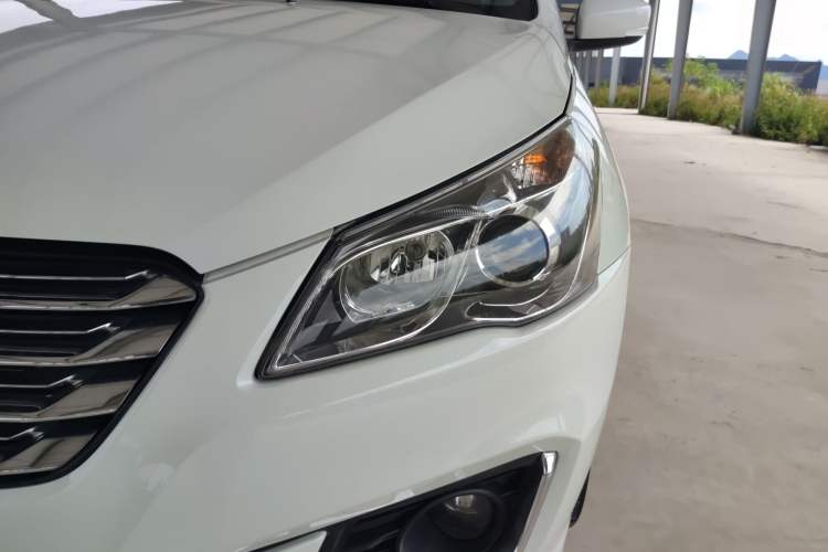 Used Suzuki Alivio 2015 1.6L Automatic Enjoyment Model Left Front Headlight