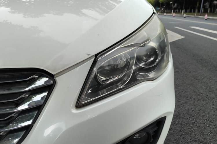 Used Suzuki Alivio 2015 1.6L Automatic Comfort Model Left Front Headlight