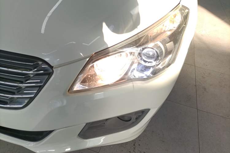 Used Suzuki Alivio 2015 1.6L Manual Comfort Model Left Front Headlight