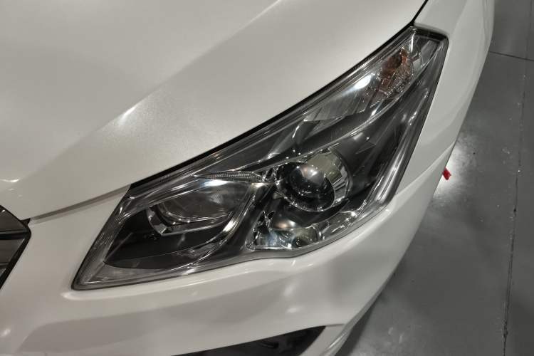 Used Suzuki Alivio 2015 1.6L Manual Comfort Model Left Front Headlight