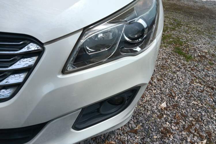 Used Suzuki Alivio 2015 1.6L Manual Comfort Model Left Front Headlight