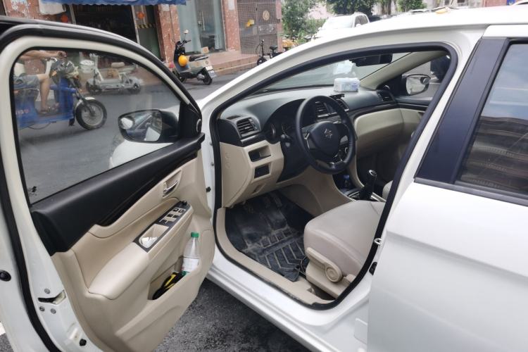Used Suzuki Alivio 2015 1.6L Manual Comfort Model Left Front Seat