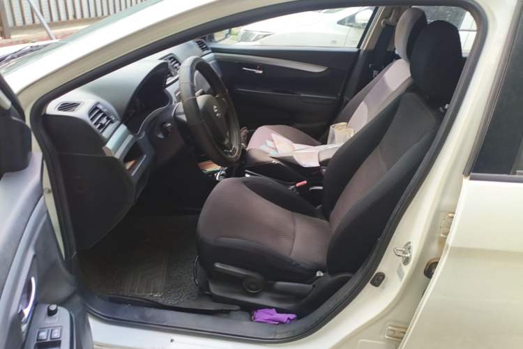 Used Suzuki Alivio 2015 1.6L Manual Comfort Model Left Front Seat