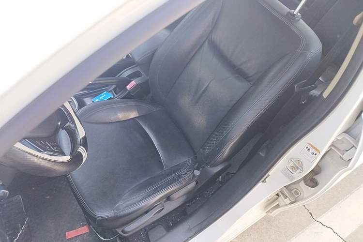 Used Suzuki Alivio 2015 1.6L Automatic Enjoyment Model Left Front Seat