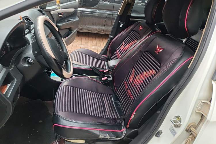 Used Suzuki Alivio 2015 1.6L Manual Comfort Model Left Front Seat