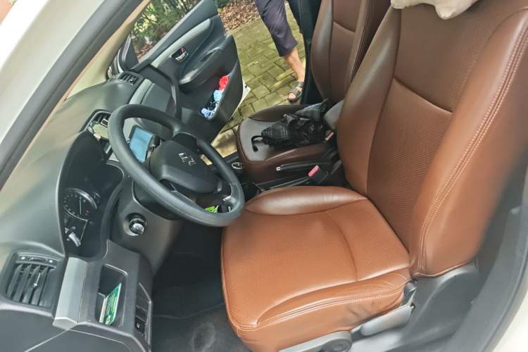 Used Suzuki Alivio 2015 1.6L Manual Comfort Model Left Front Seat