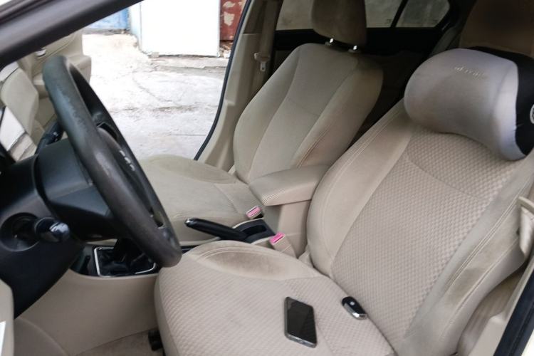 Used Suzuki Alivio 2015 1.6L Manual Comfort Model Left Front Seat