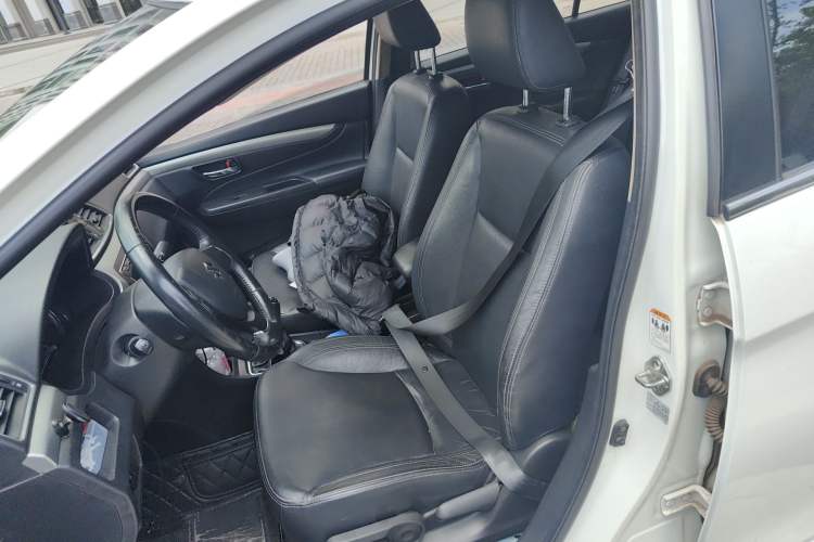 Used Suzuki Alivio 2015 1.6L Manual Enjoyment Model Left Front Seat