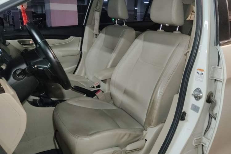 Used Suzuki Alivio 2015 1.6L Automatic Enjoyment Model Left Front Seat