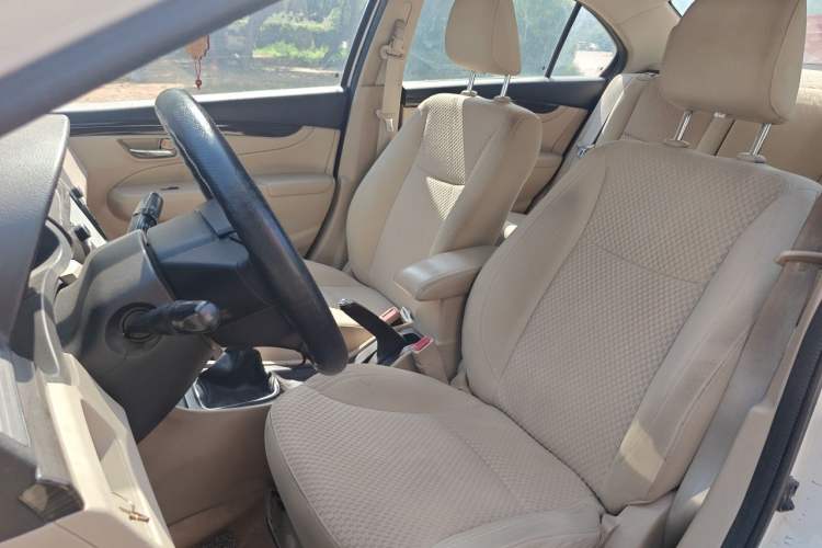 Used Suzuki Alivio 2015 1.6L Manual Comfort Model Left Front Seat