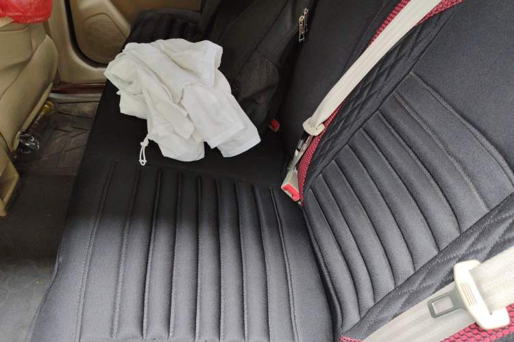 Used Suzuki Alivio 2015 1.6L Manual Comfort Model Left Rear Seat