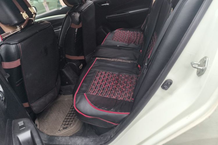 Used Suzuki Alivio  Left Rear Seat