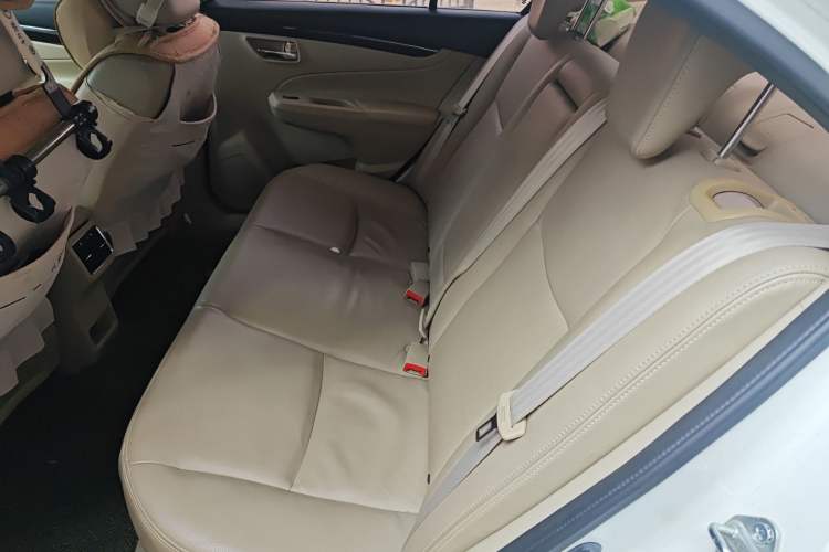Used Suzuki Alivio 2015 1.6L Automatic Luxury Model Left Rear Seat