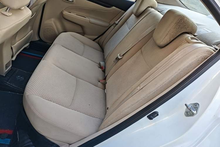 Used Suzuki Alivio 2015 1.6L Manual Comfort Model Left Rear Seat