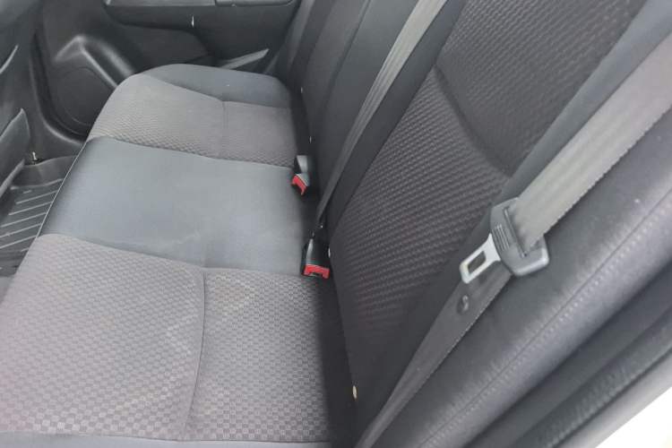 Used Suzuki Alivio 2015 1.6L Automatic Comfort Model Left Rear Seat