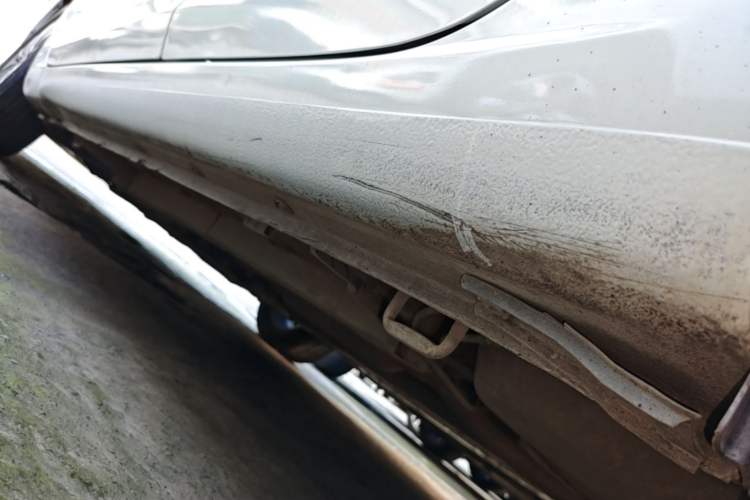 Used Suzuki Alivio 2015 1.6L Manual Comfort Model Left Side Sill