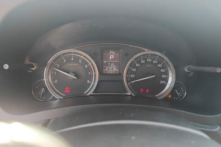 Used Suzuki Alivio 2015 1.6L Automatic Enjoyment Model Odometer Close Up