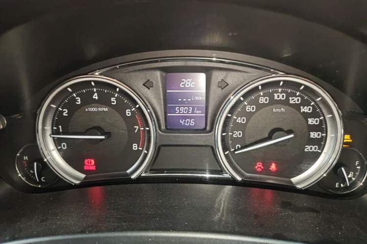 Used Suzuki Alivio 2015 1.6L Manual Comfort Model Odometer Close Up