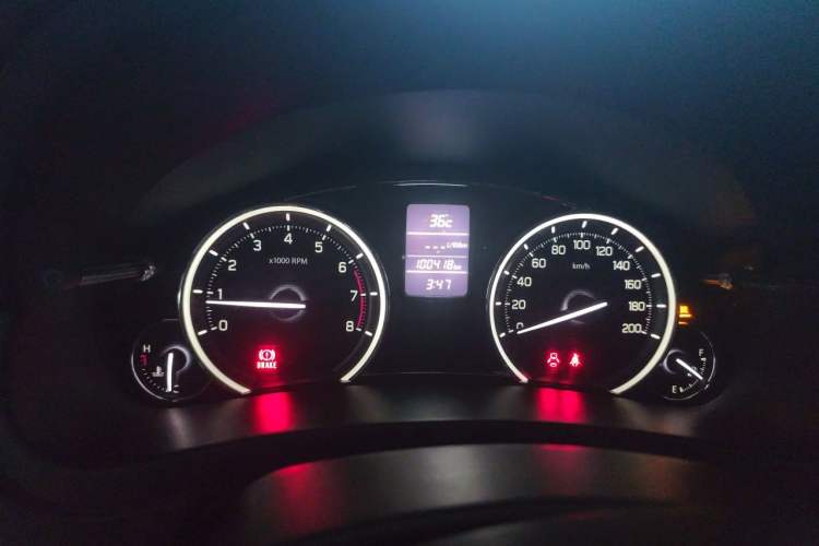 Used Suzuki Alivio 2015 1.6L Manual Comfort Model Odometer Close Up