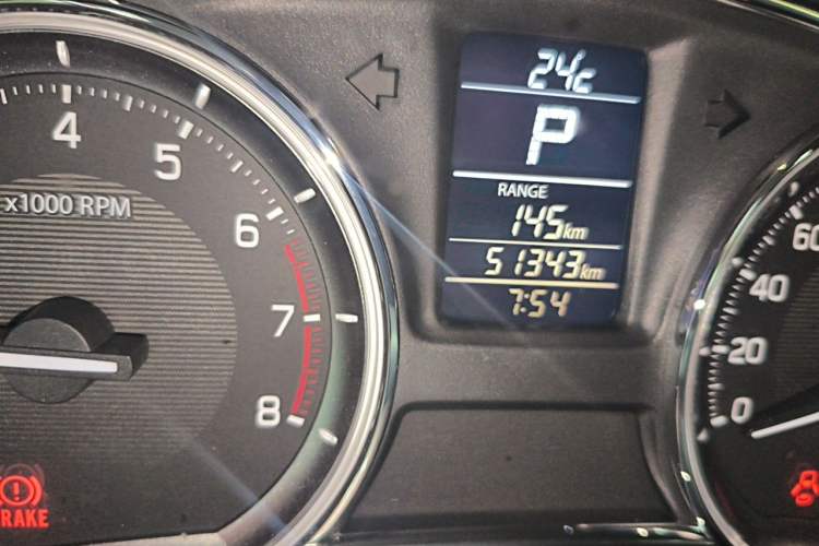 Used Suzuki Alivio 2015 1.6L Automatic Comfort Model Odometer Close Up
