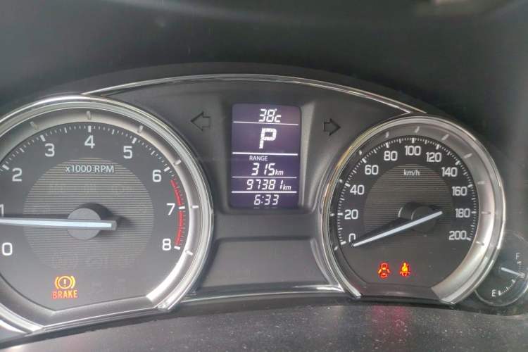 Used Suzuki Alivio 2015 1.6L Automatic Enjoyment Model Odometer Close Up