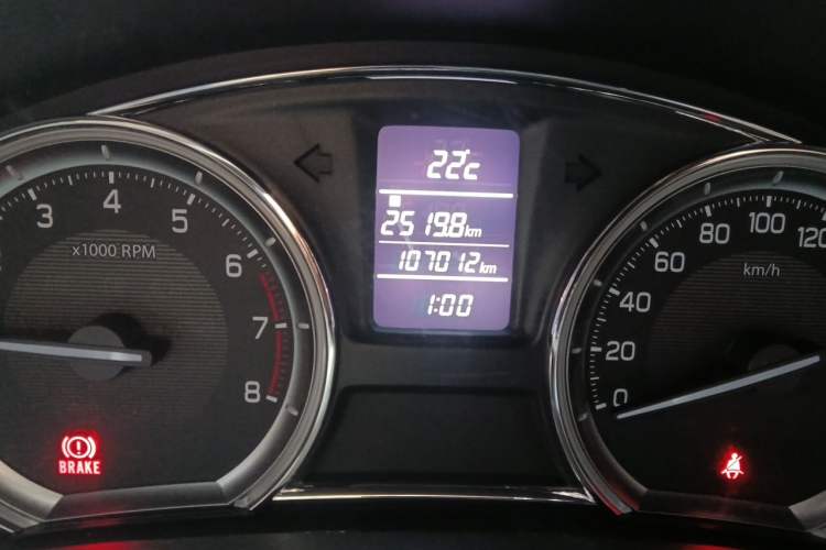 Used Suzuki Alivio 2015 1.6L Manual Enjoyment Model Odometer Close Up