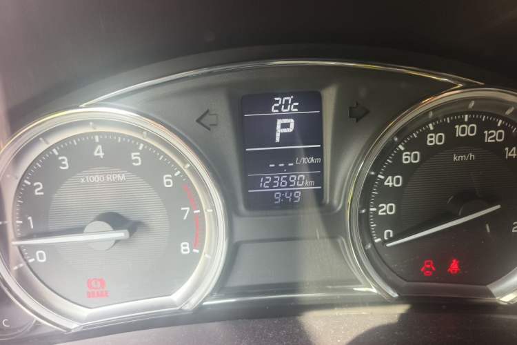 Used Suzuki Alivio 2015 1.6L Automatic Enjoyment Model Odometer Close Up