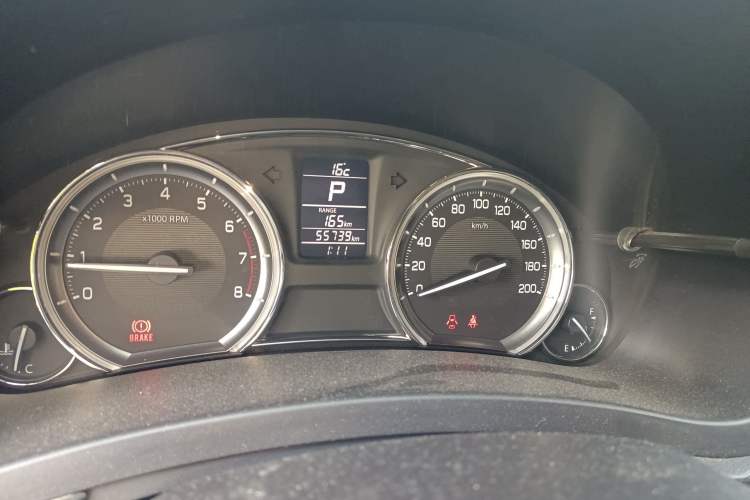 Used Suzuki Alivio 2015 1.6L Automatic Enjoyment Model Odometer Close Up