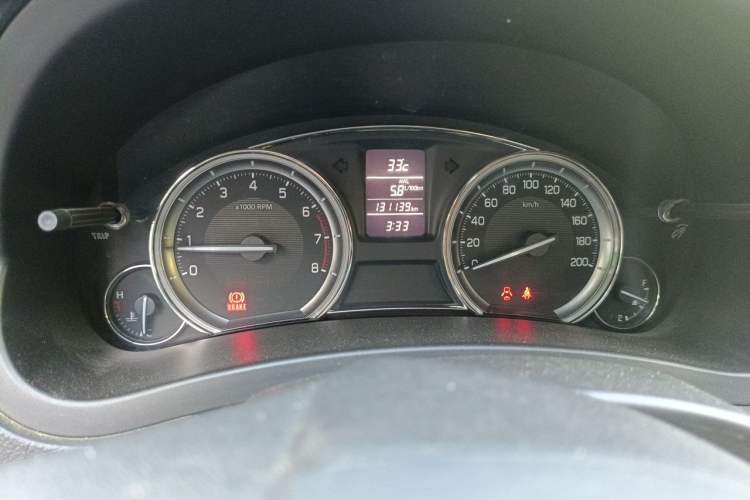 Used Suzuki Alivio 2015 1.6L Manual Comfort Model Odometer Close Up