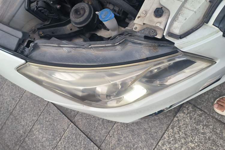 Used Suzuki Alivio 2015 1.6L Automatic Enjoyment Model Right Front Headlight