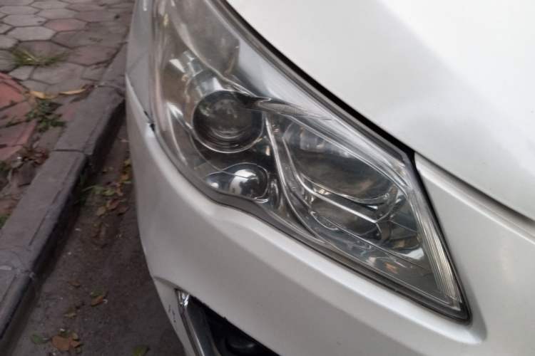 Used Suzuki Alivio 2015 1.6L Automatic Enjoyment Model Right Front Headlight