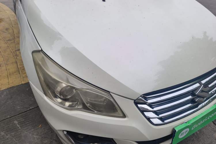 Used Suzuki Alivio 2015 1.6L Automatic Enjoyment Model Right Front Headlight